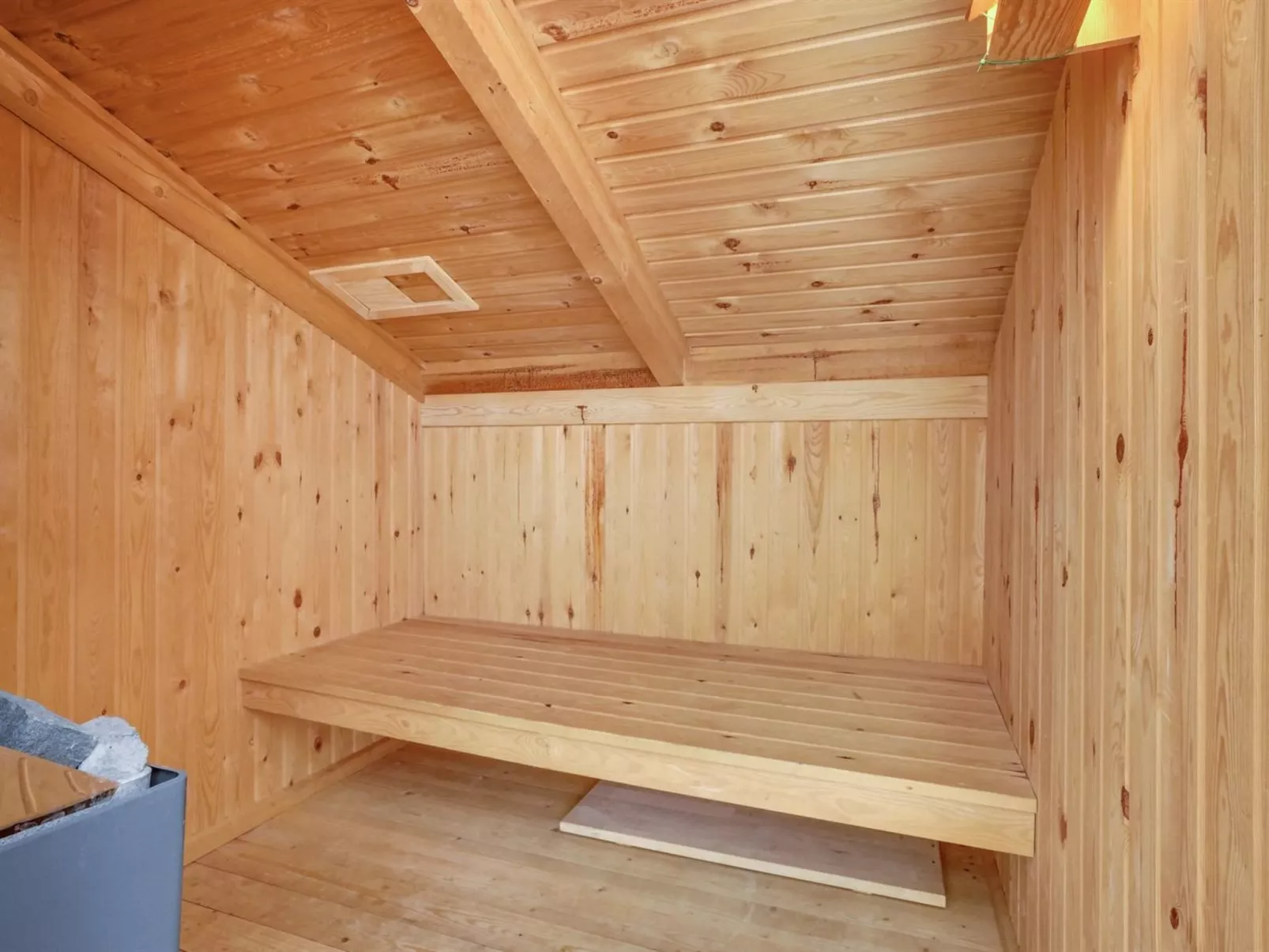 "Gerlis" - 75m from the sea-Binnen