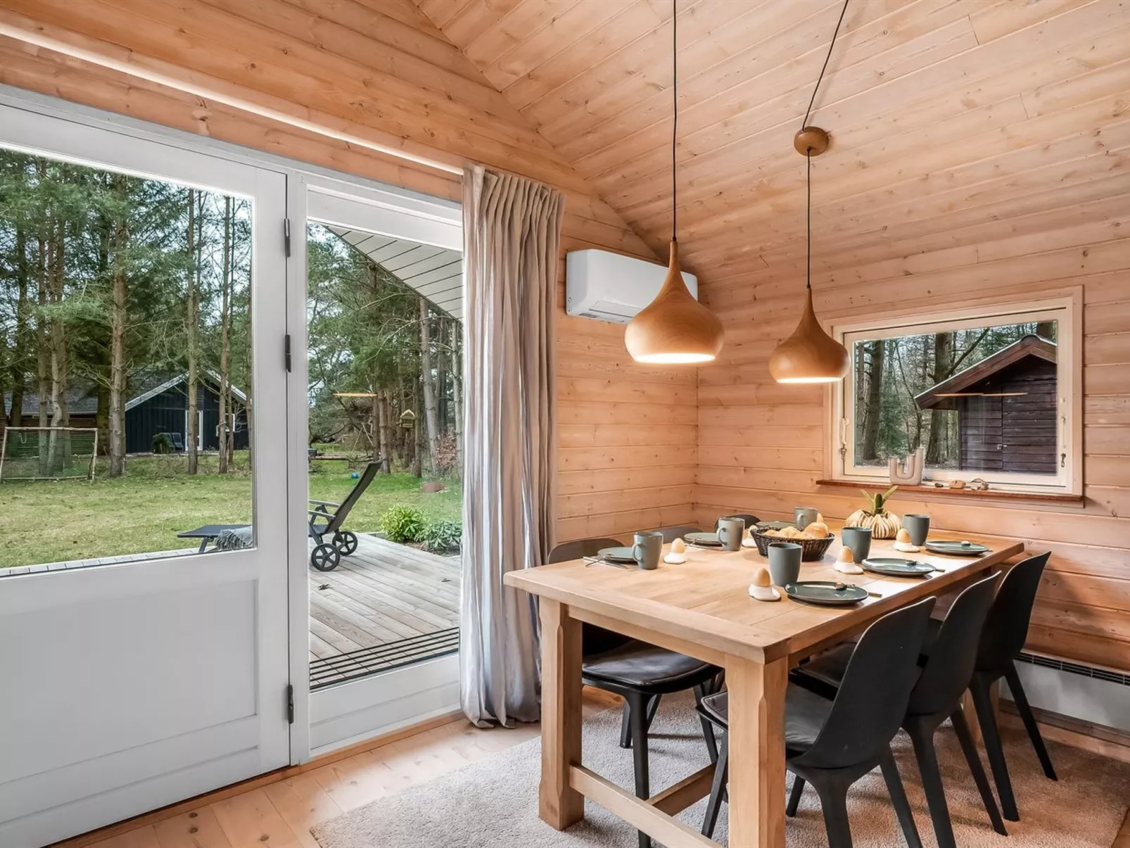 "Aman" - 700m to the fjord-Binnen