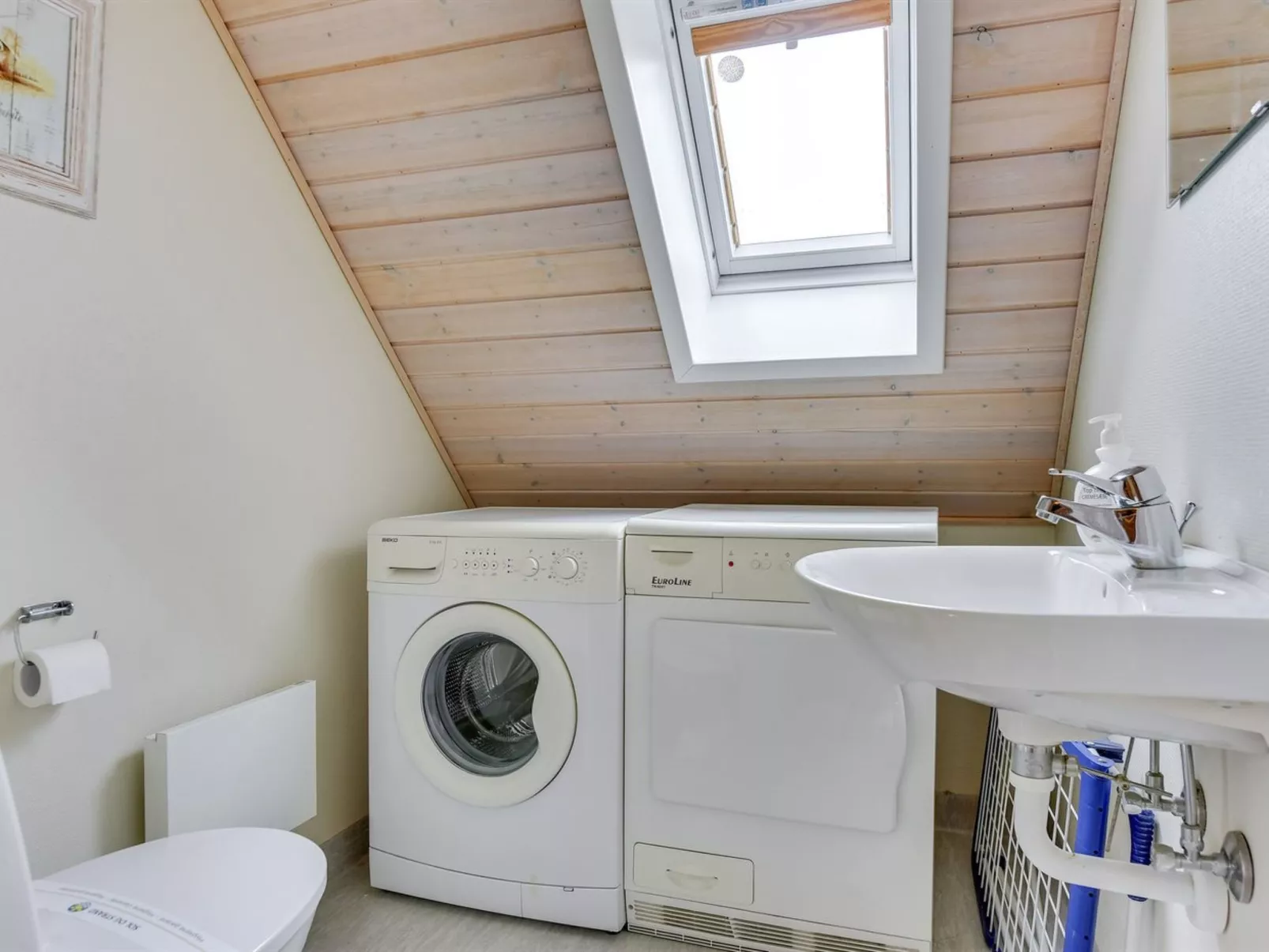 "Åse" - 100m to the fjord-Binnen