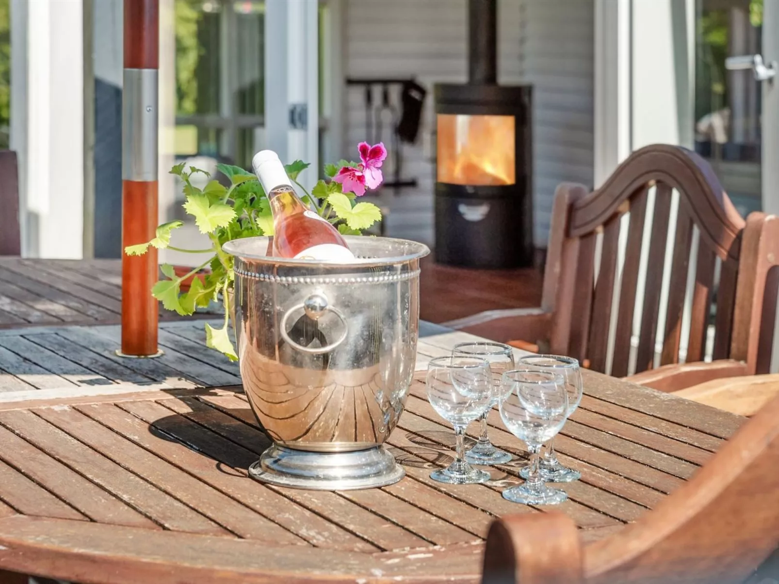 "Aleksa" - 400m from the sea-Buiten