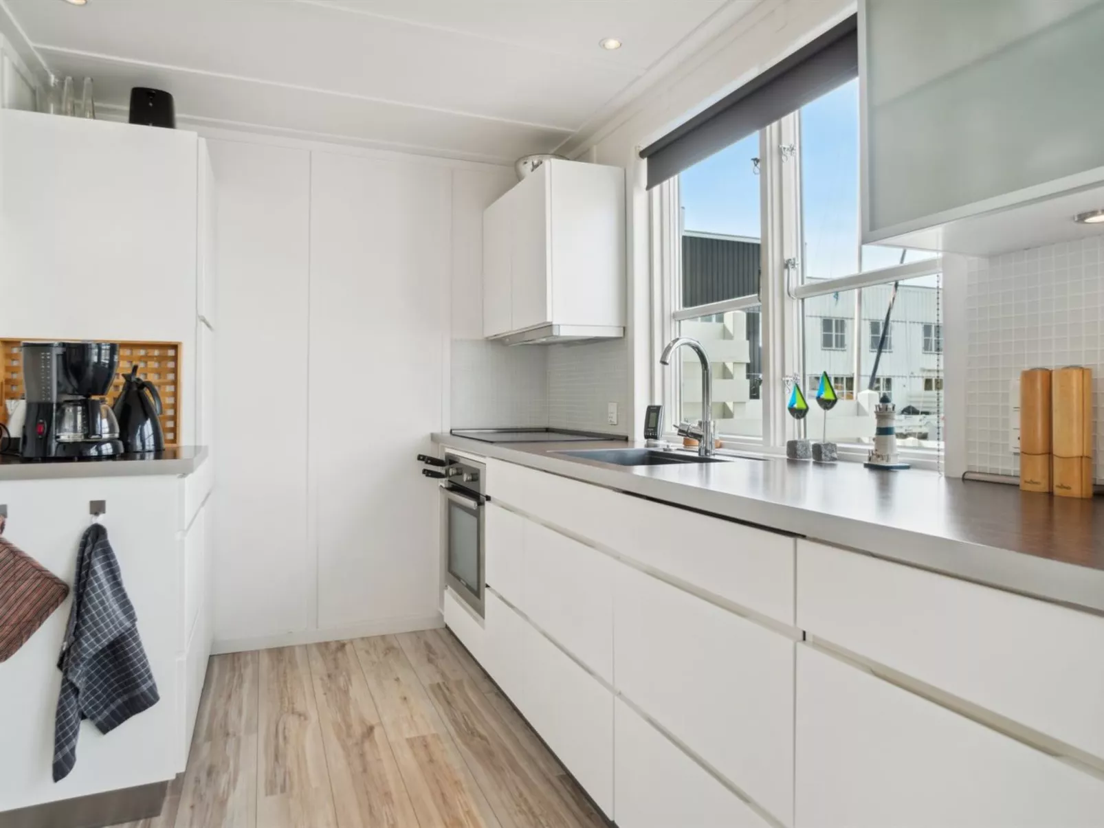 "Nalle" - 5m from the sea-Binnen