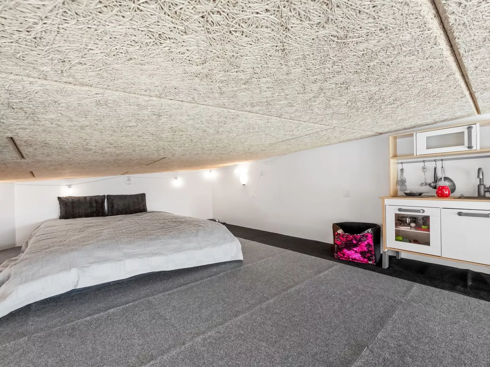 "Tenna" - 250m to the fjord-Binnen