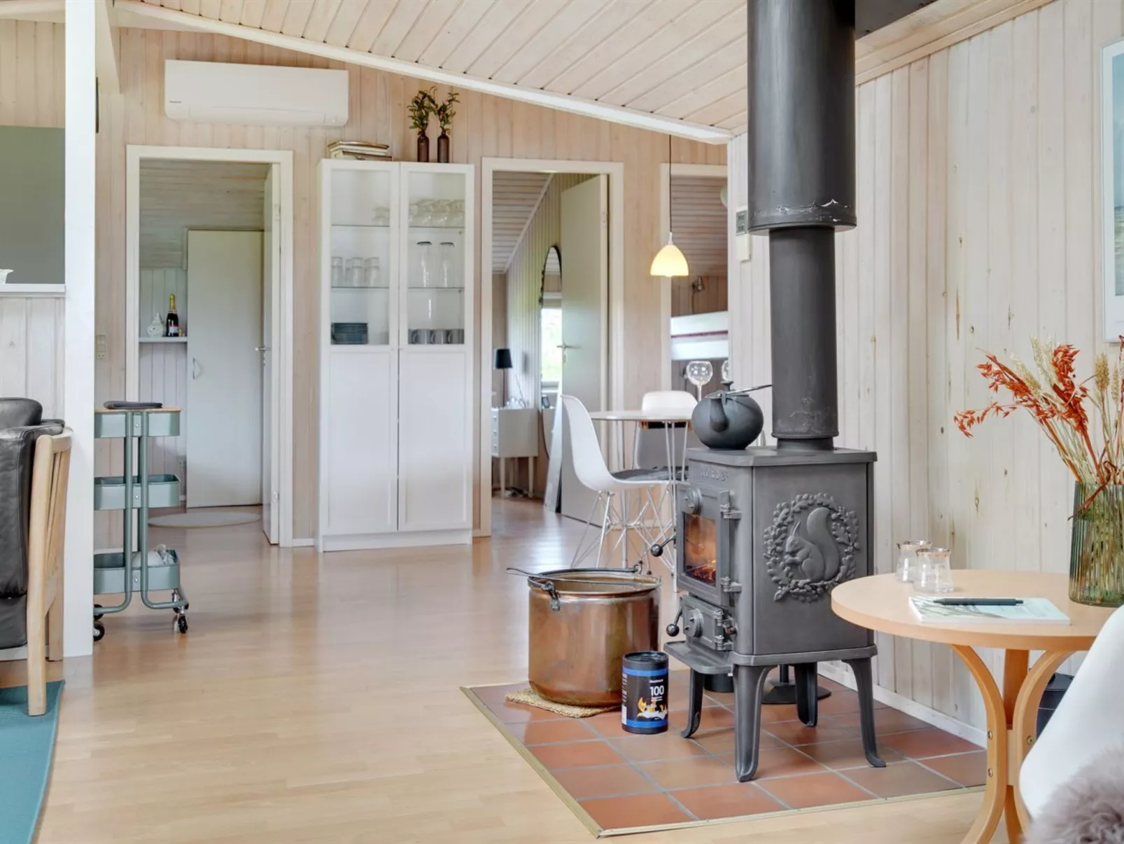 "Fliri" - 700m from the sea-Binnen