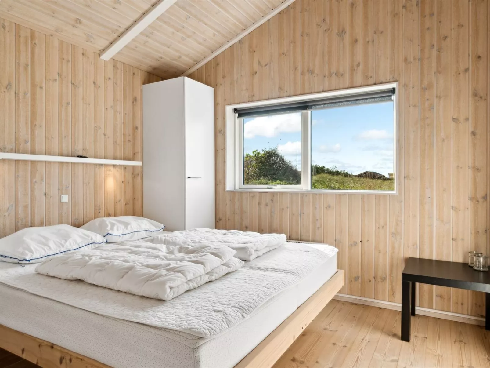 "Simona" - 300m from the sea-Binnen