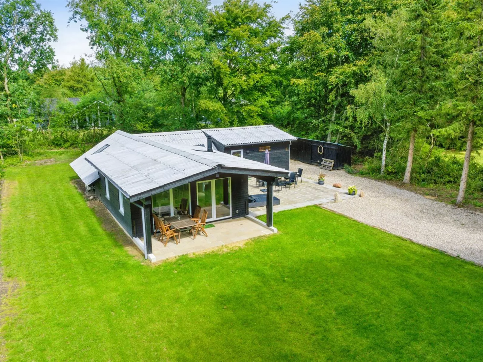 "Hedwig" - 30km from the sea-Buiten