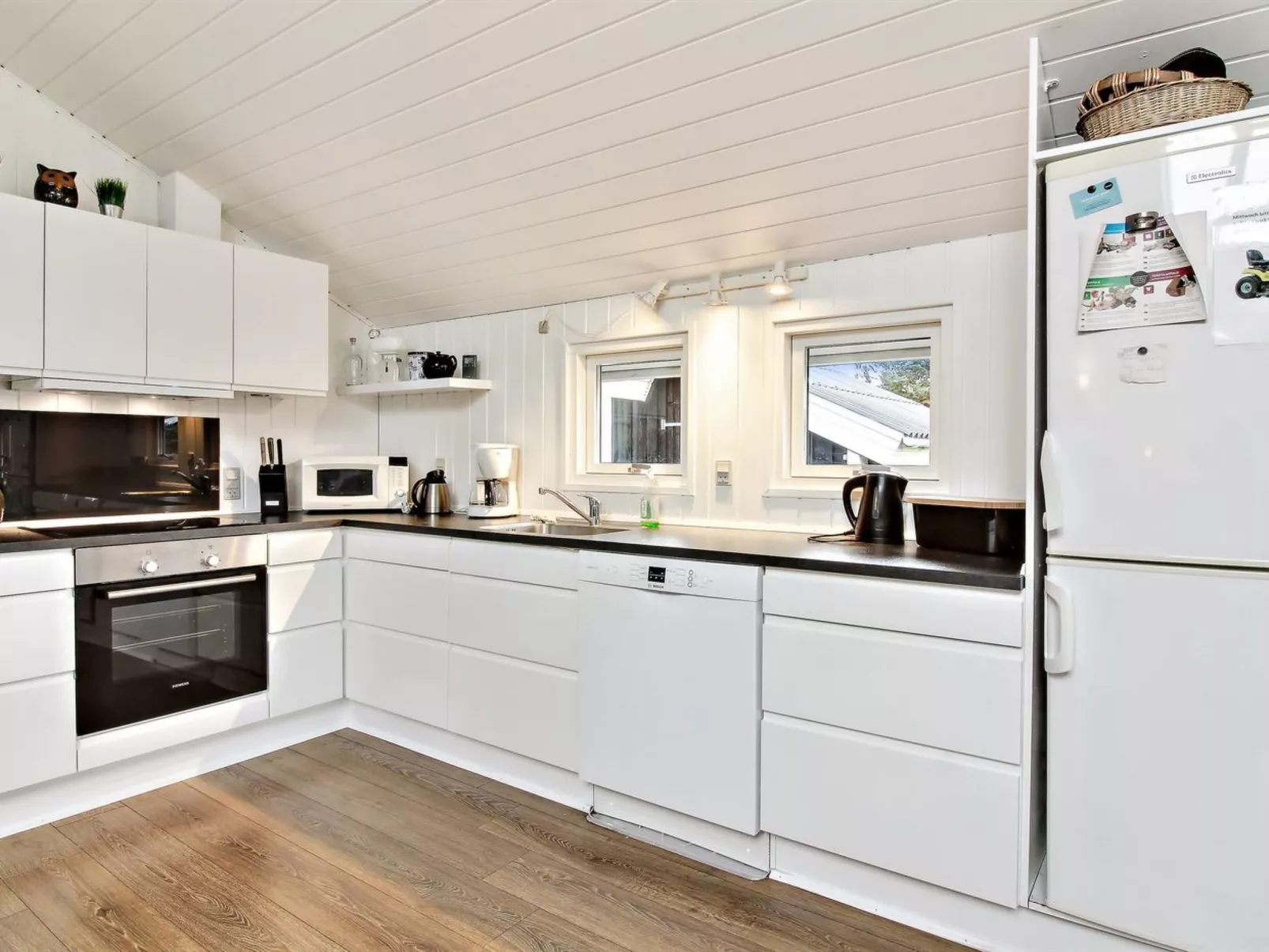 "Annalisa" - 1.2km from the sea-Binnen