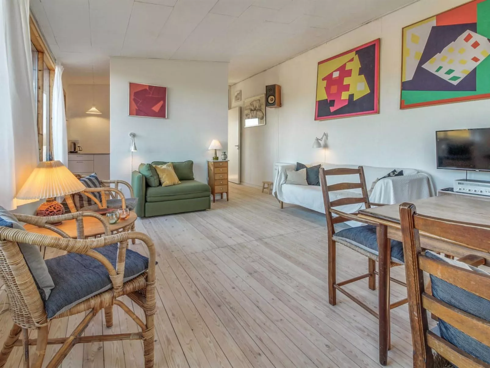 "Jules" - 300m from the sea-Binnen