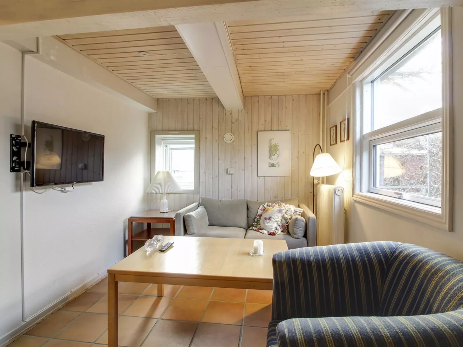 "Canan" - 1.6km from the sea-Binnen