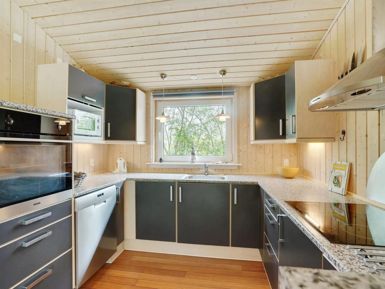 "Els" - 900m from the sea-Binnen