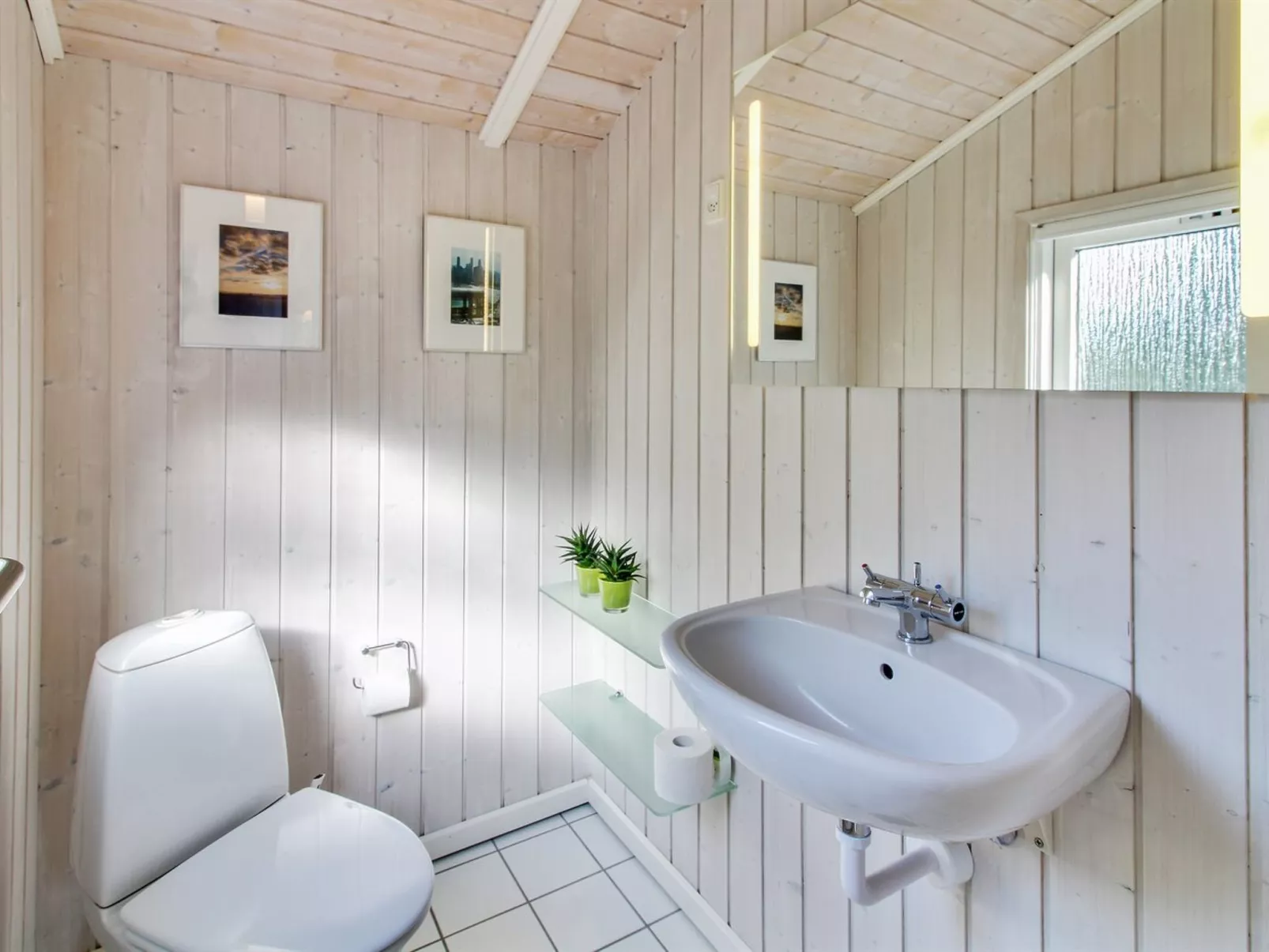 "Abiorn" - 2.5km from the sea-Binnen