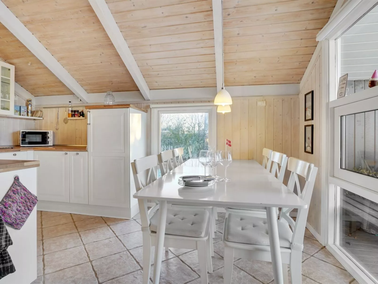 "Nilsa" - 400m from the sea-Binnen