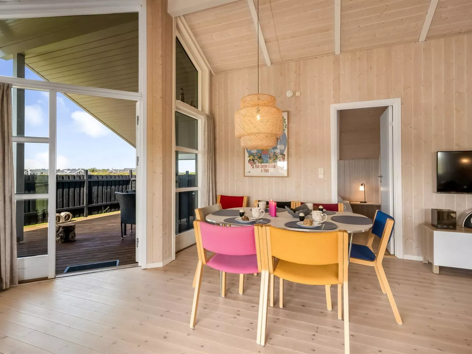 "Eemil" - 700m from the sea-Binnen