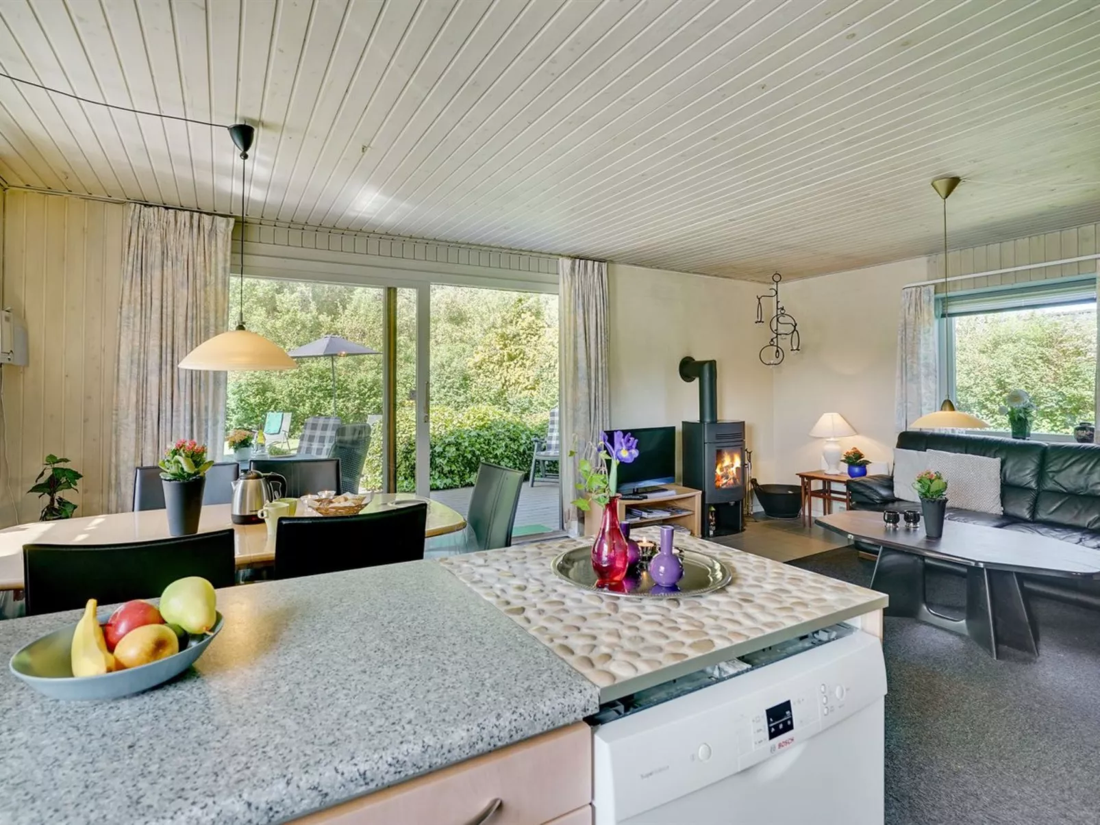 "Suni" - 400m from the sea-Binnen