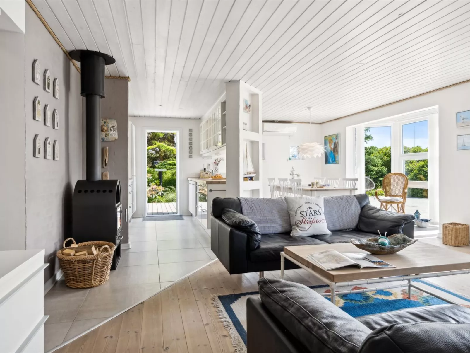 "Marli" - 700m from the sea-Binnen