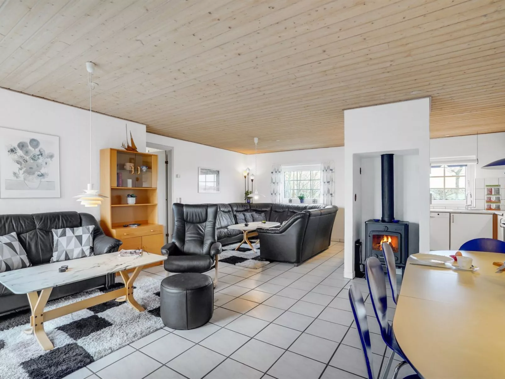 "Jügen" - 900m to the fjord-Binnen