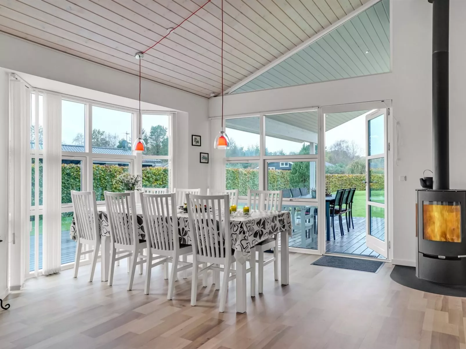 "Ayen" - 1.5km from the sea-Binnen