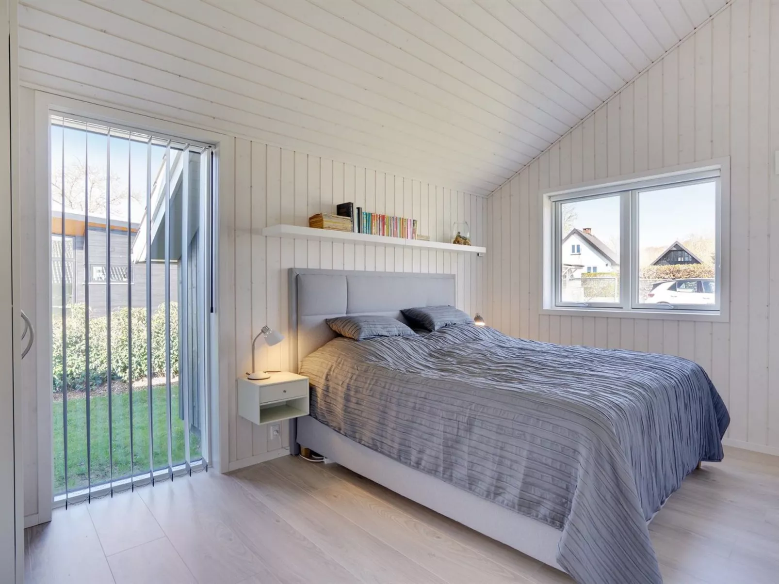 "Lander" - 20m from the sea-Binnen