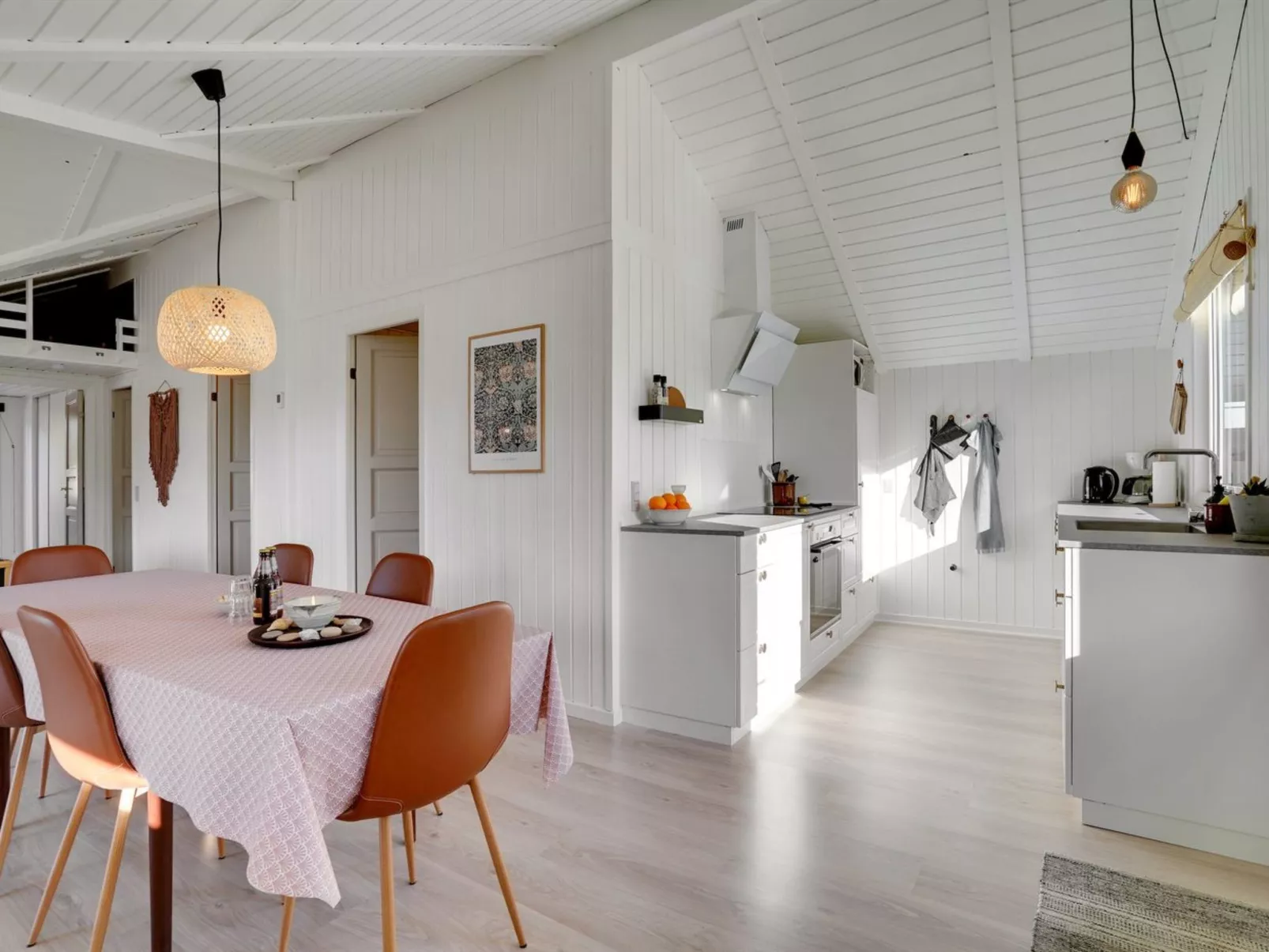 "Ilsi" - 1.5km from the sea-Binnen