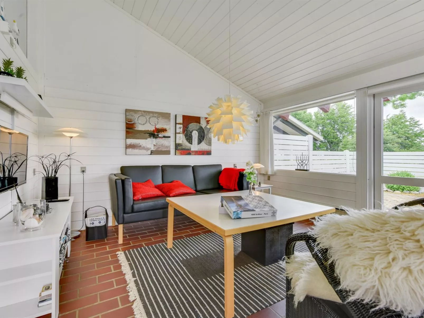 "Ditte" - 300m from the sea-Binnen