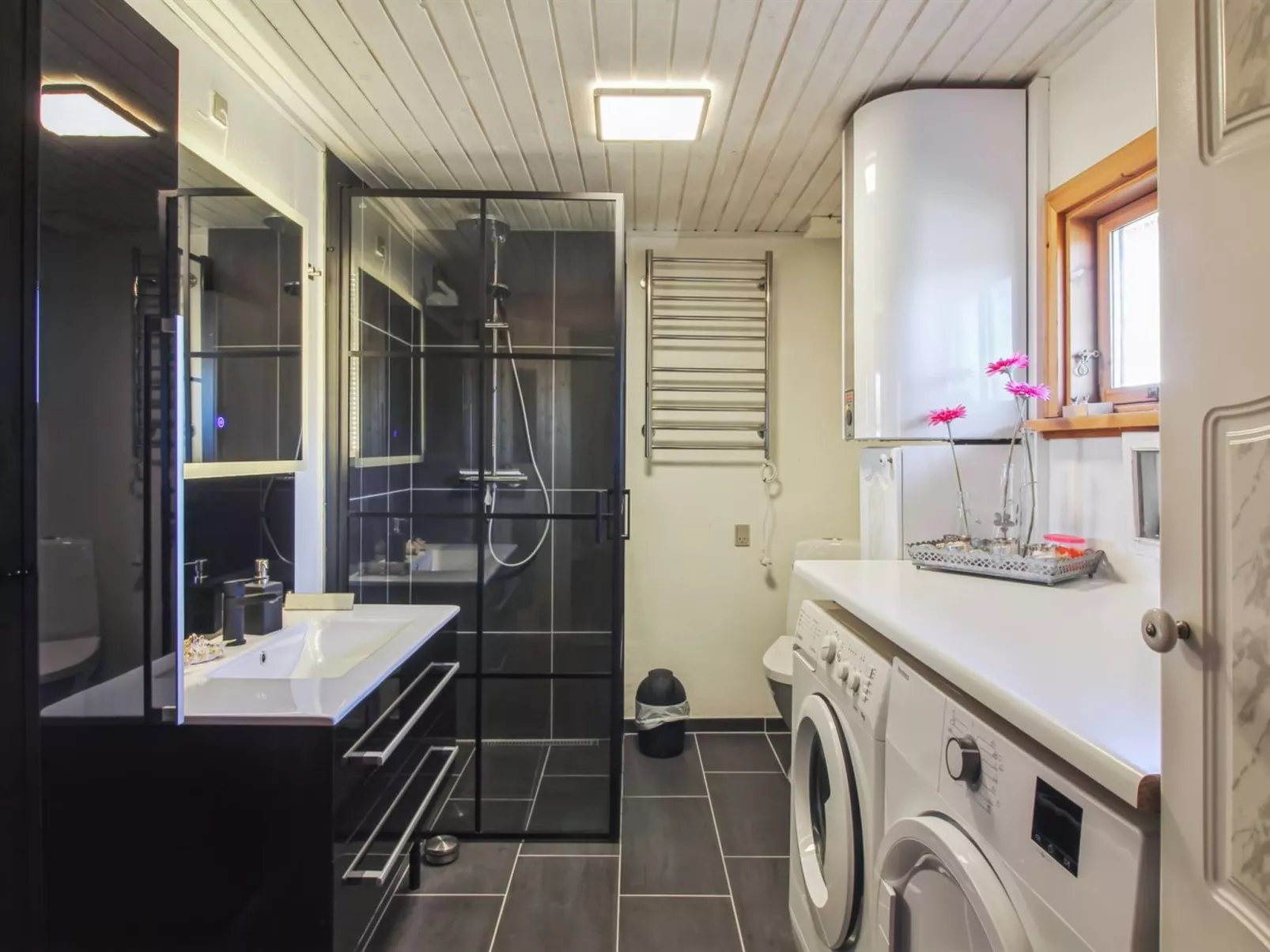 "Marite" - 200m from the sea-Binnen