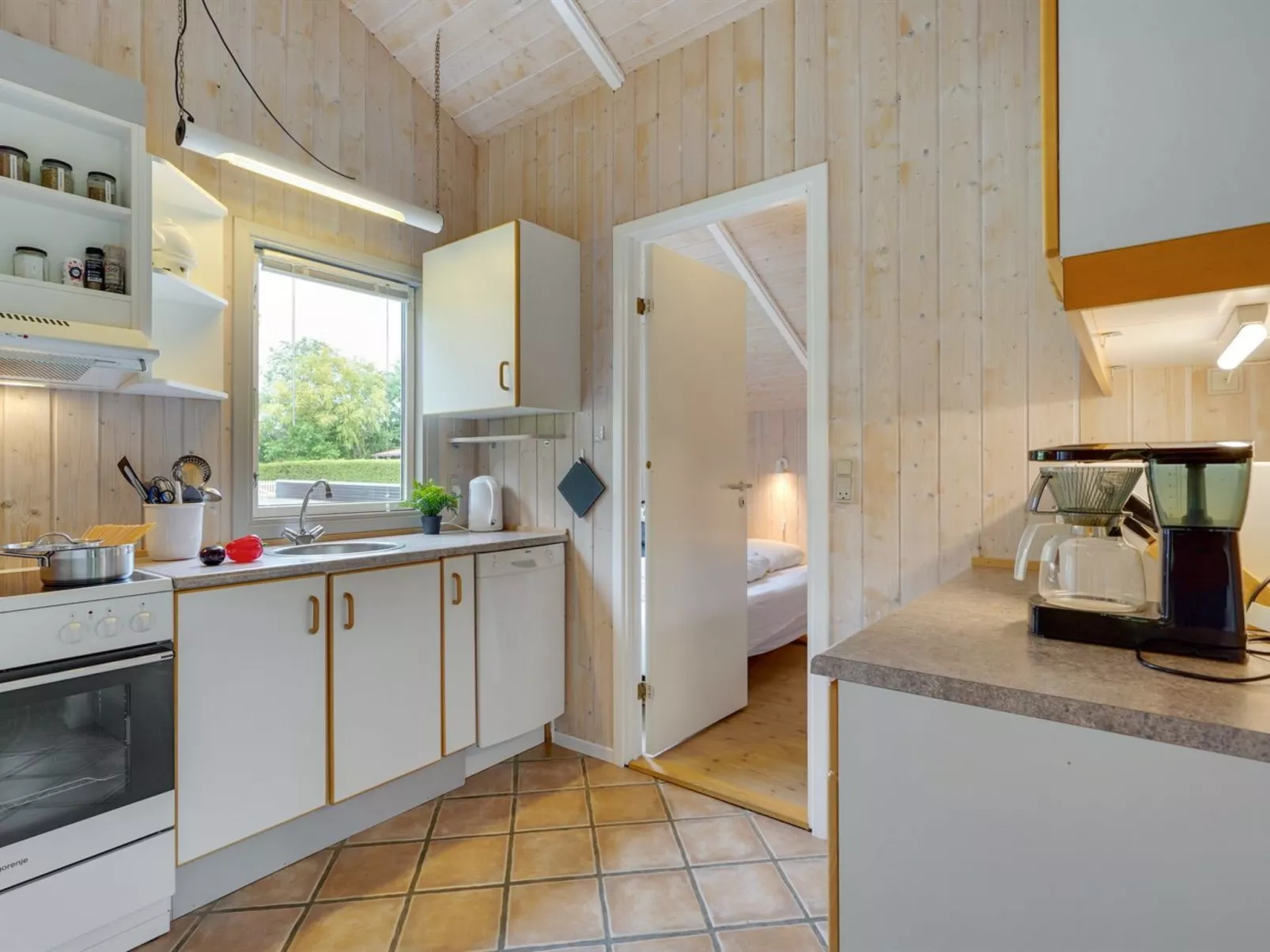 "Danna" - 850m to the fjord-Binnen