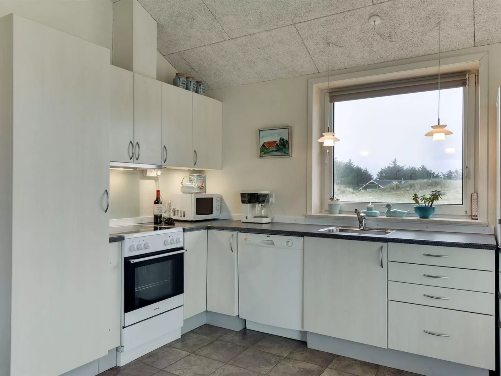 "Hawarth" - 300m to the fjord-Binnen