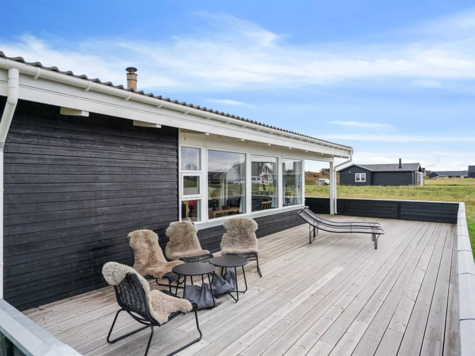 "Dyri" - 75m from the sea-Buiten