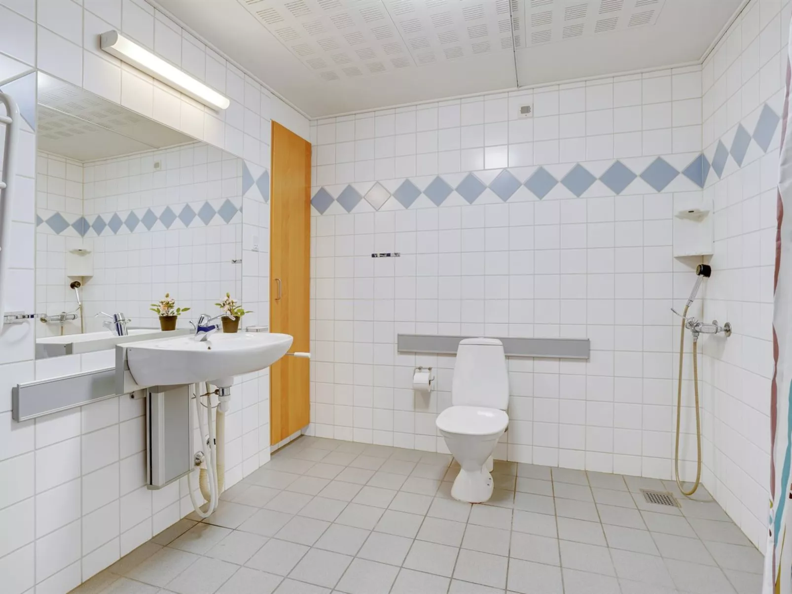 "Martinus" - 5.5km from the sea-Binnen