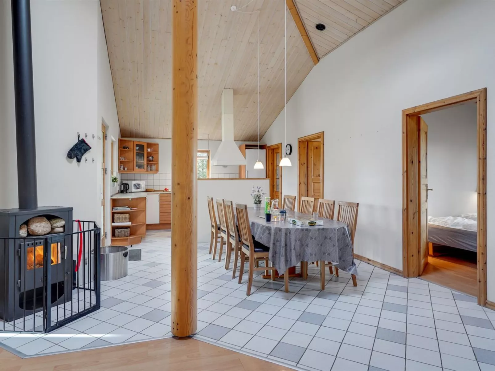 "Absalon" - 29km from the sea-Binnen