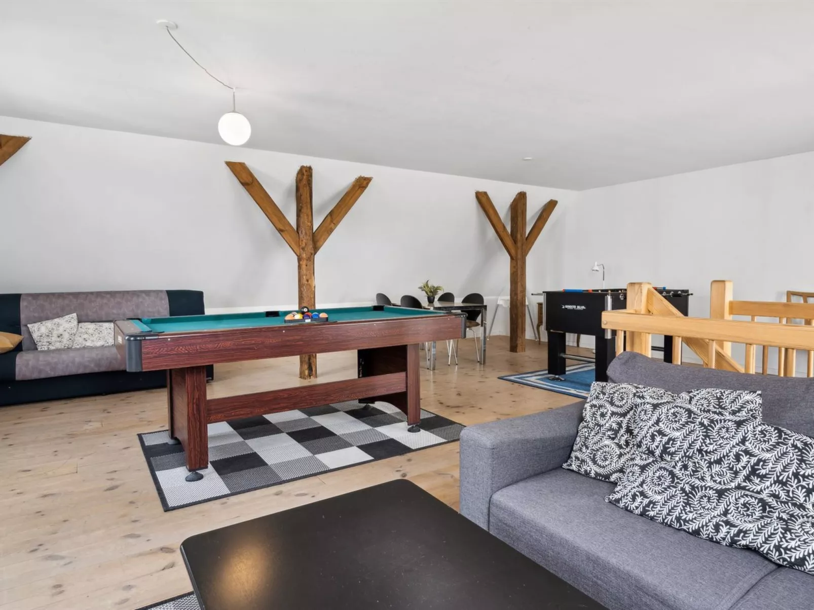 "Adine" - 13km from the sea-Binnen