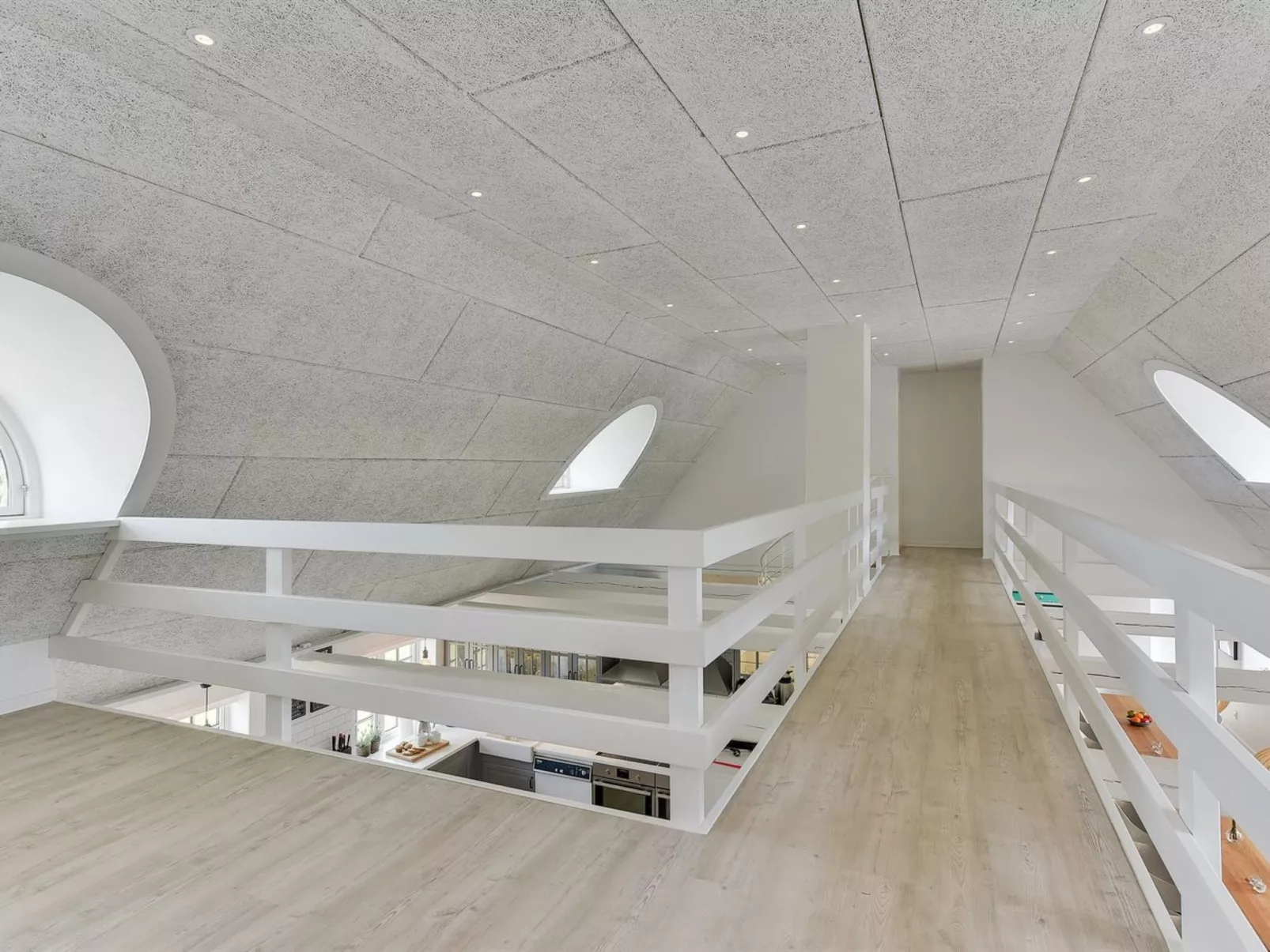 "Alitta" - 27km from the sea-Binnen