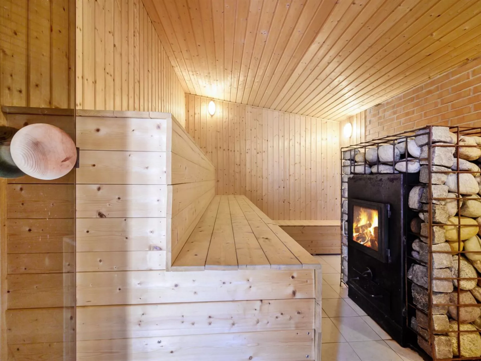 "Iida" - 20km from the sea-Binnen