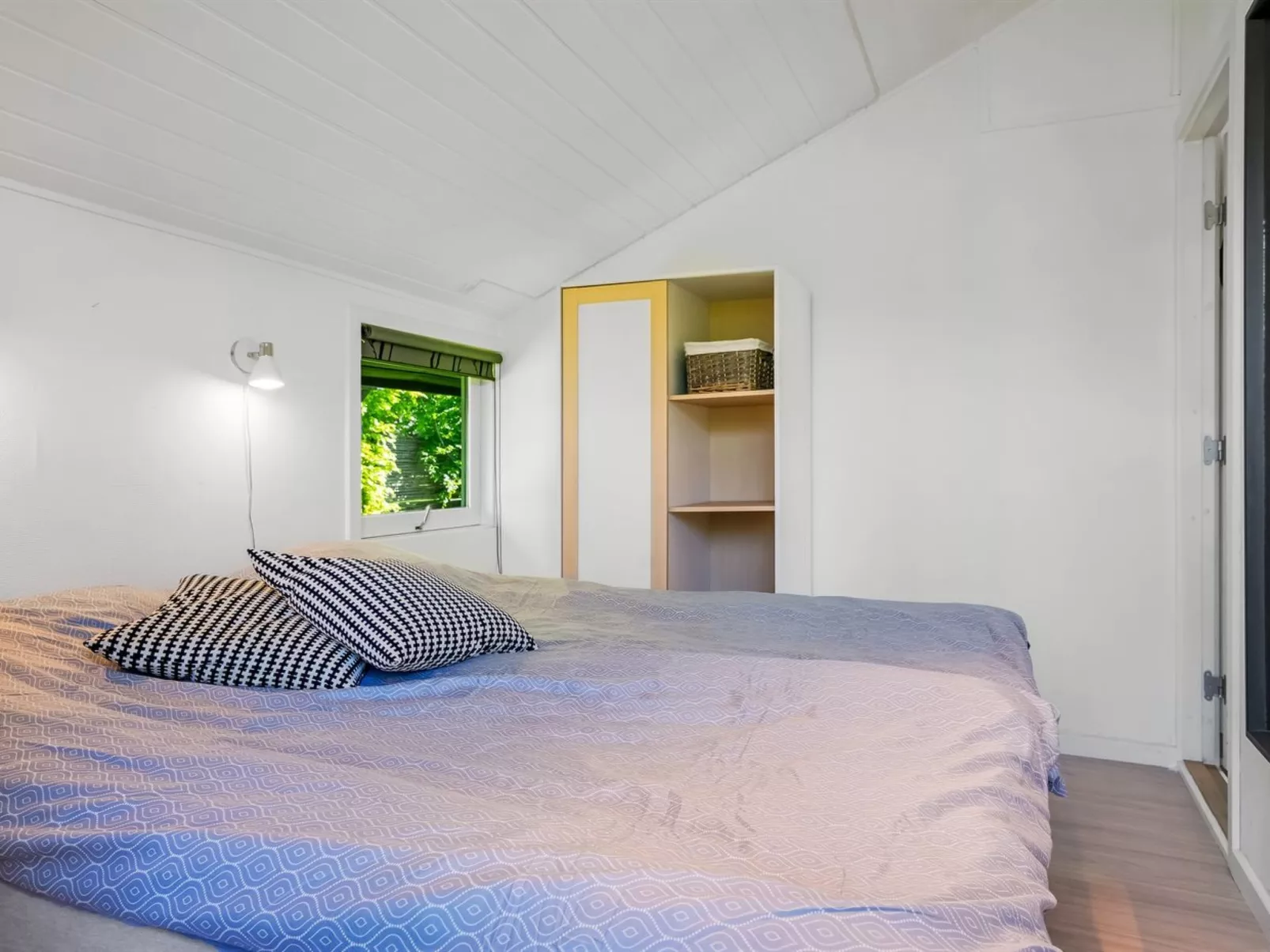 "Bryti" - 500m from the sea-Binnen