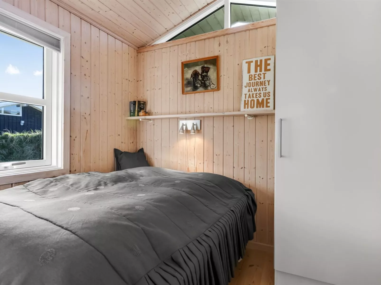 "Bovi" - 300m from the sea-Binnen