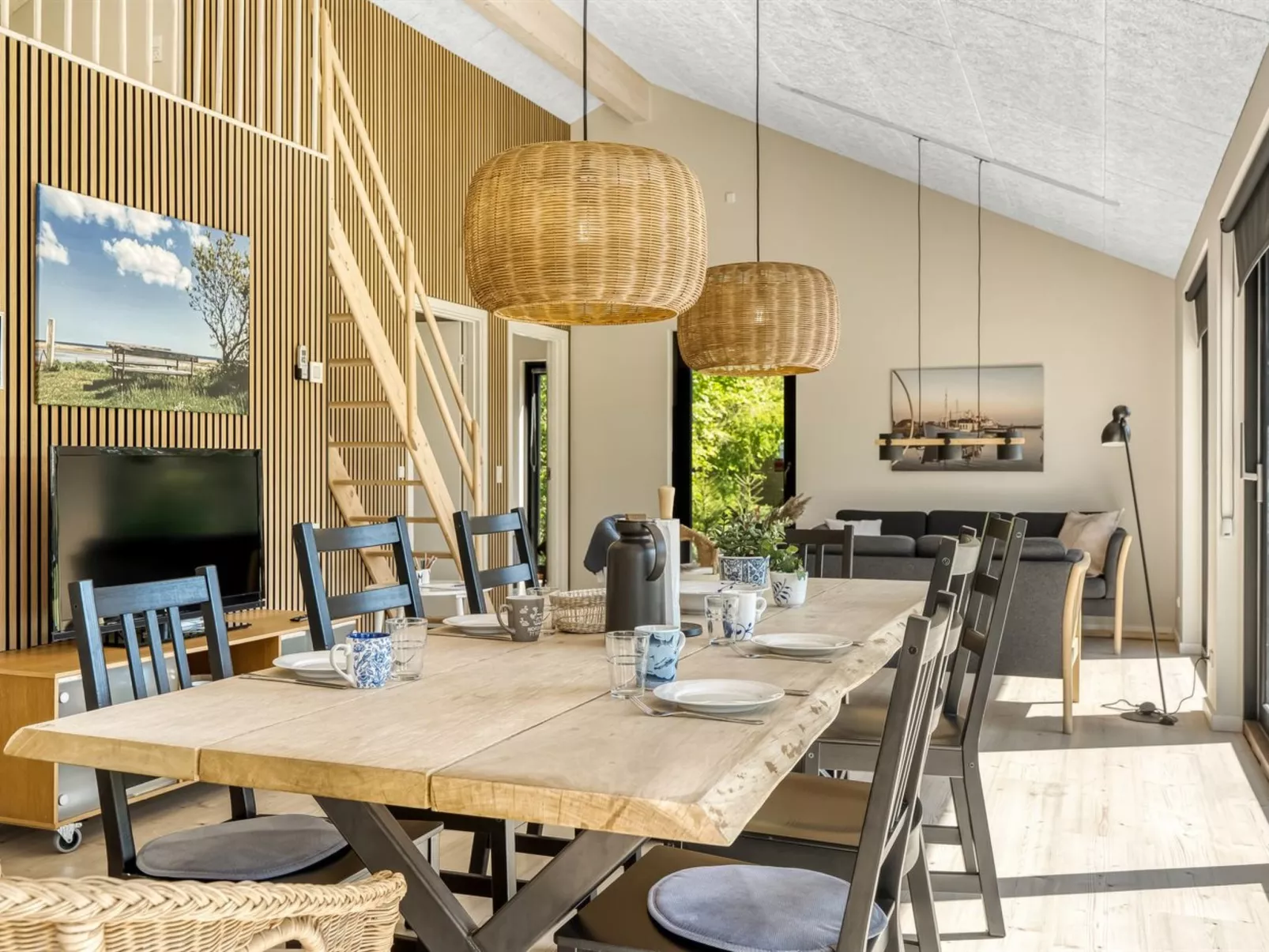 "Alfrede" -  from the sea-Binnen