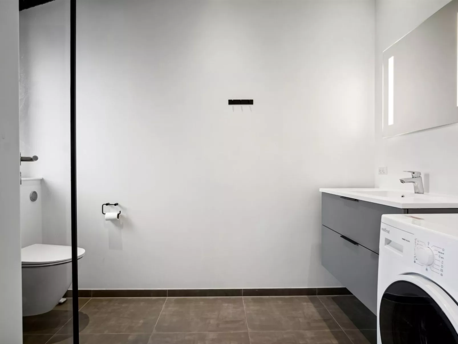 "Jul" - 300m from the sea-Binnen