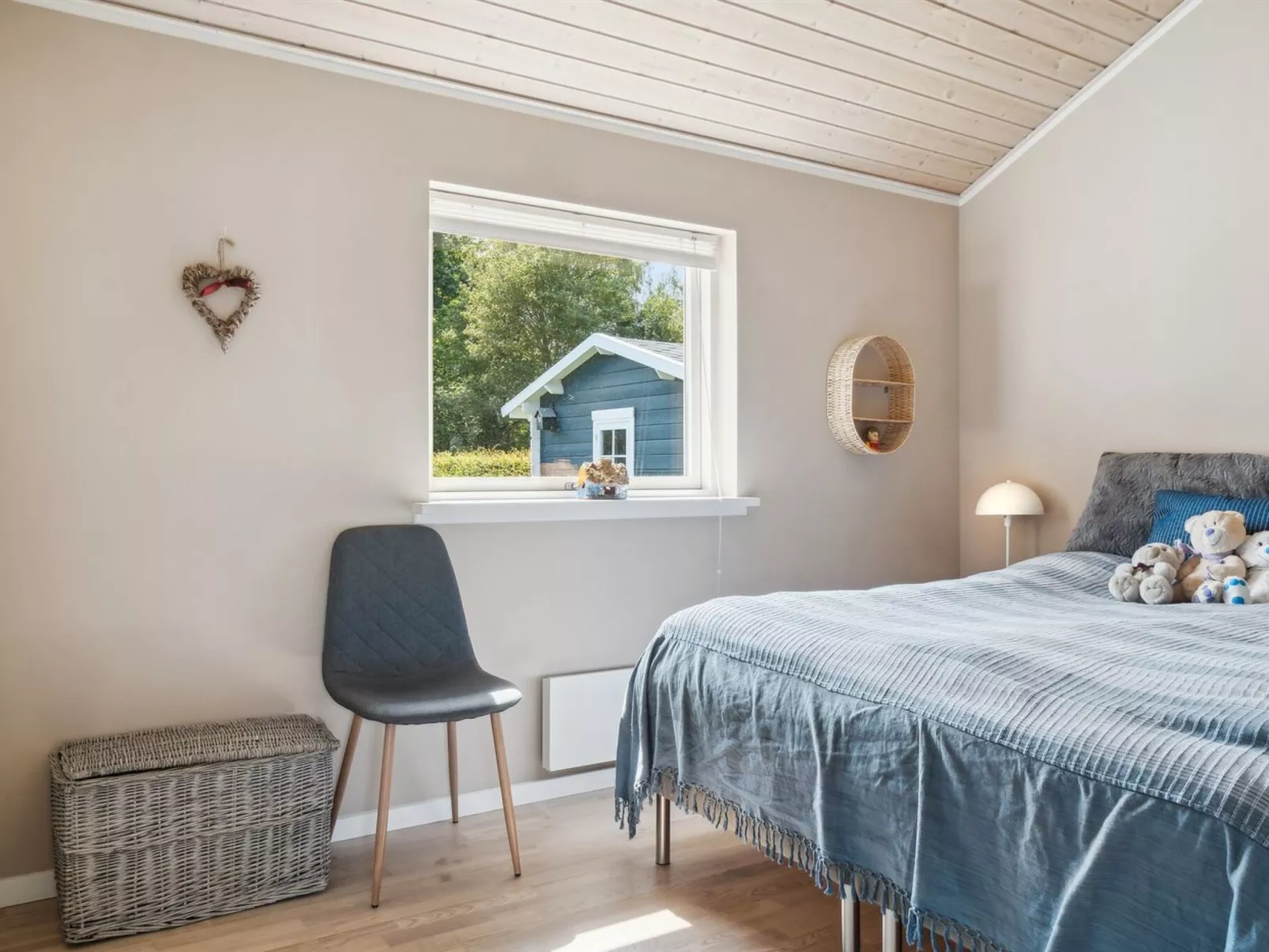 "Asvalde" - 200m to the fjord-Binnen