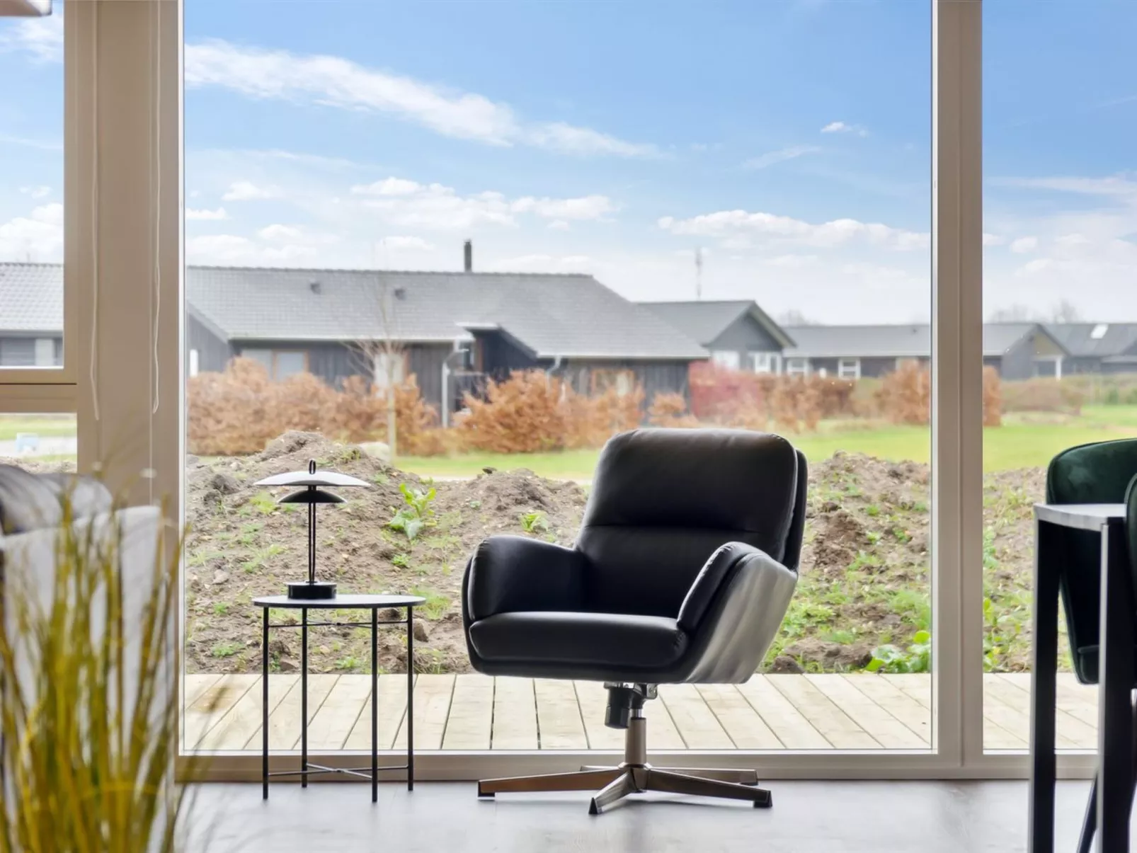 "Harrieth" - 300m from the sea-Binnen