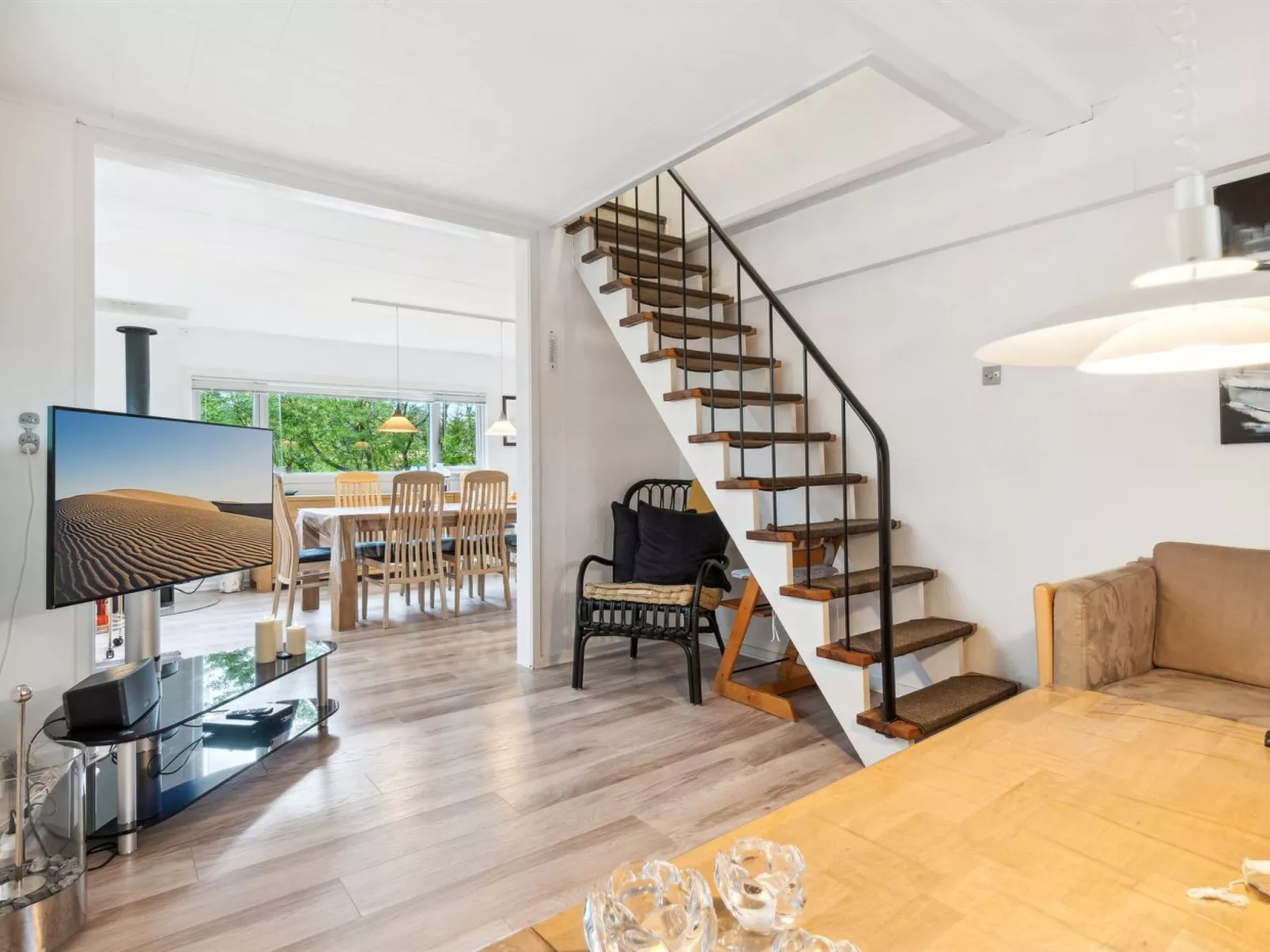 "Kirsi" - 200m from the sea-Binnen