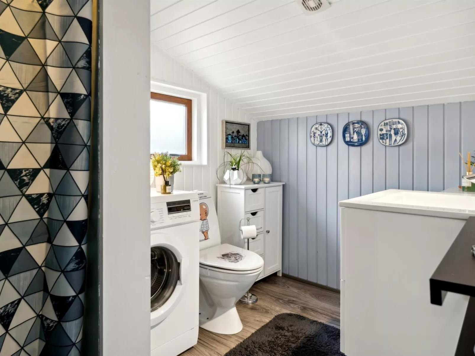 "Tjarven" - 300m from the sea-Binnen