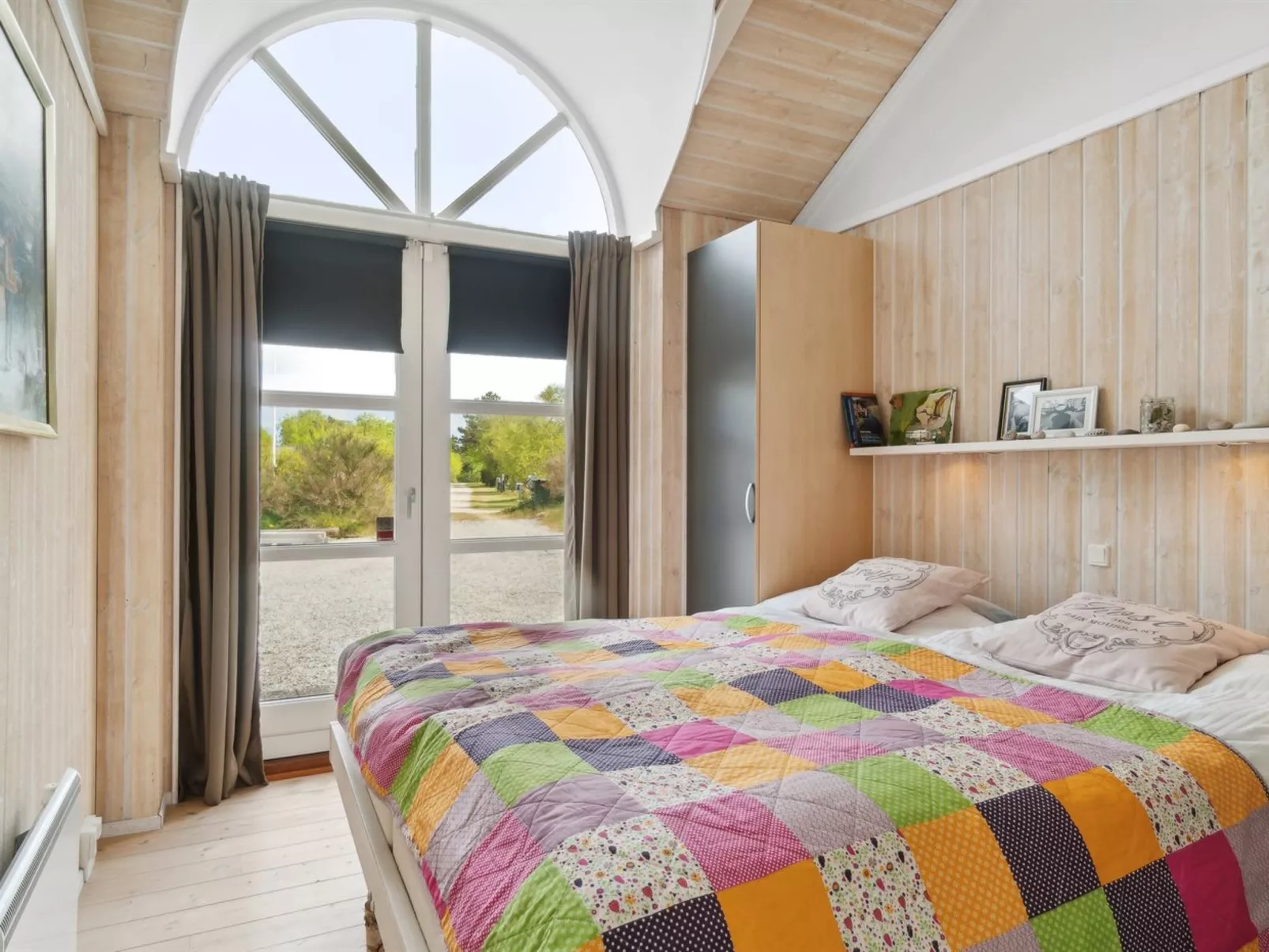 "Elspeth" - 25m from the sea-Binnen