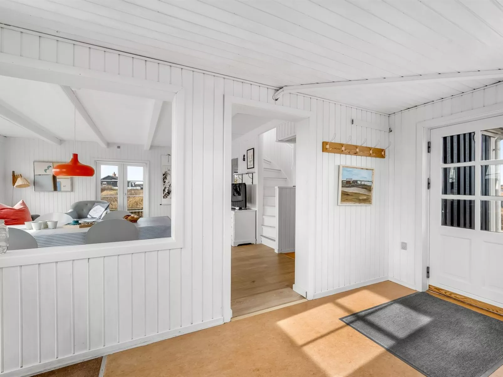 "Venla" -  from the sea-Binnen