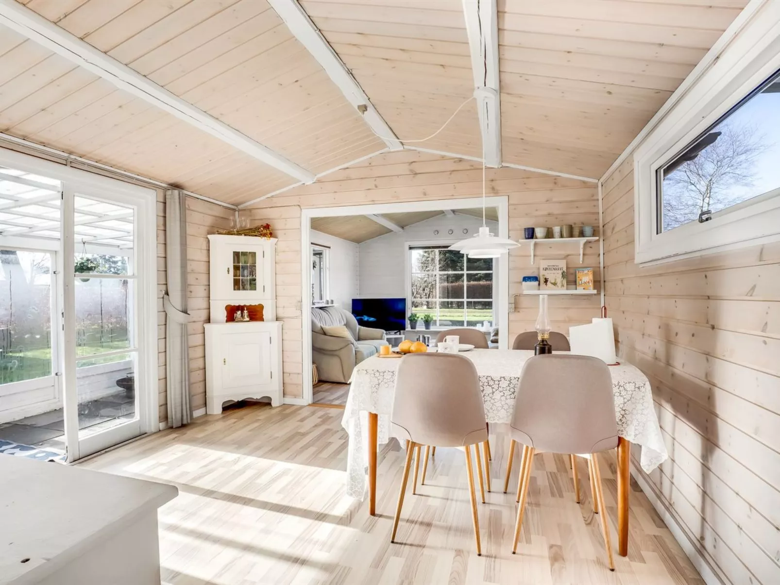 "Holte" - 750m from the sea-Binnen