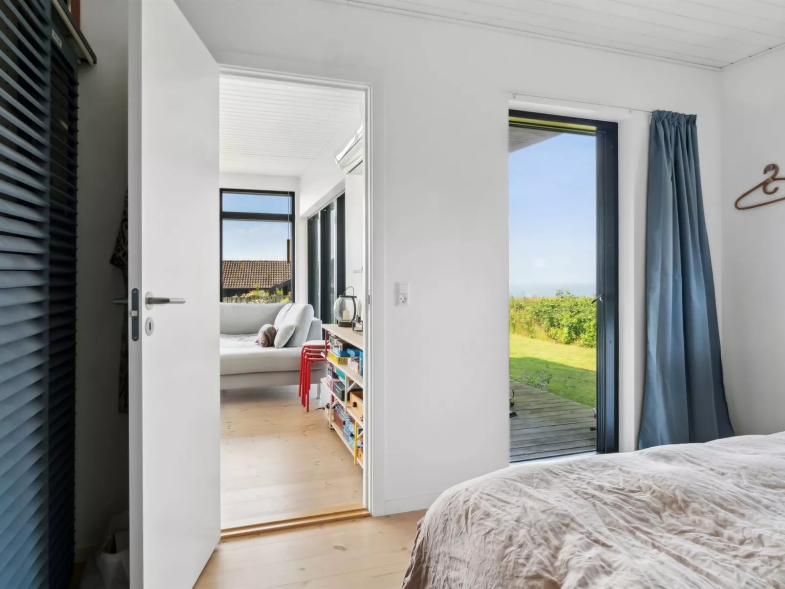 "Niesina" - 100m from the sea-Binnen