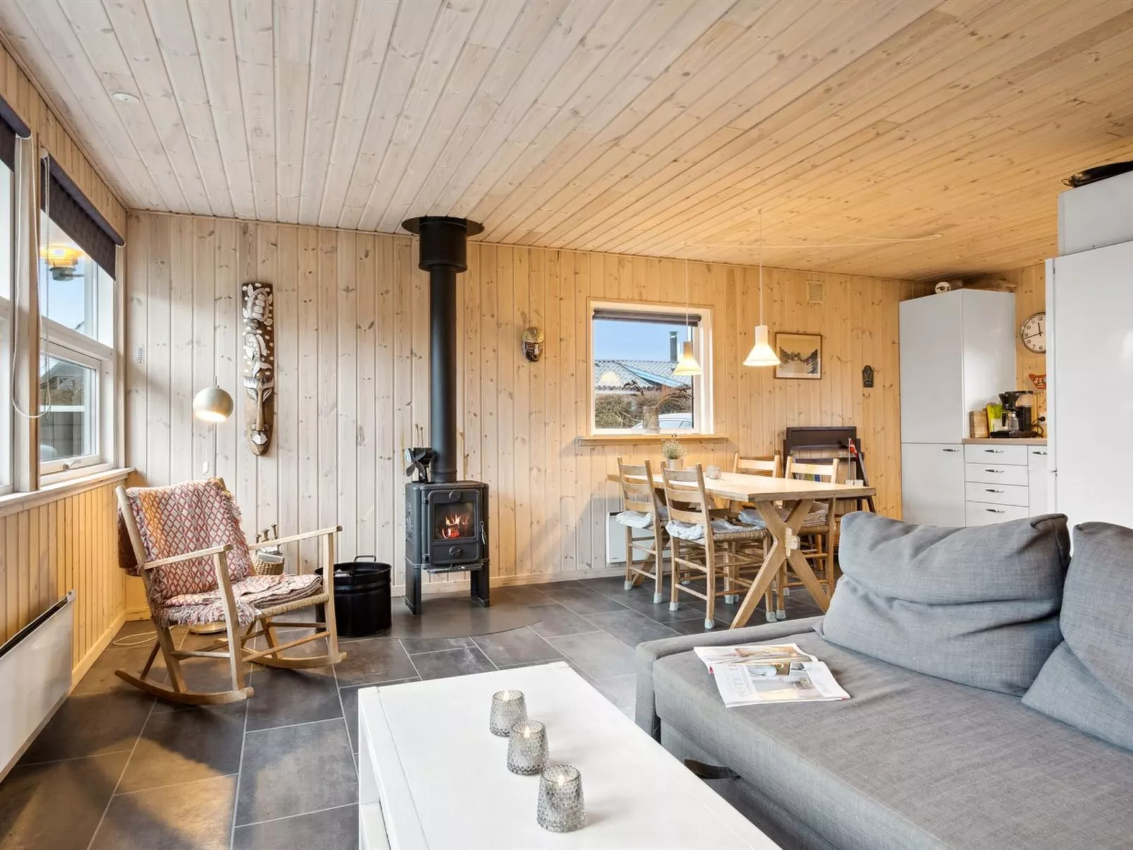 "Ritha" - 175m from the sea-Binnen