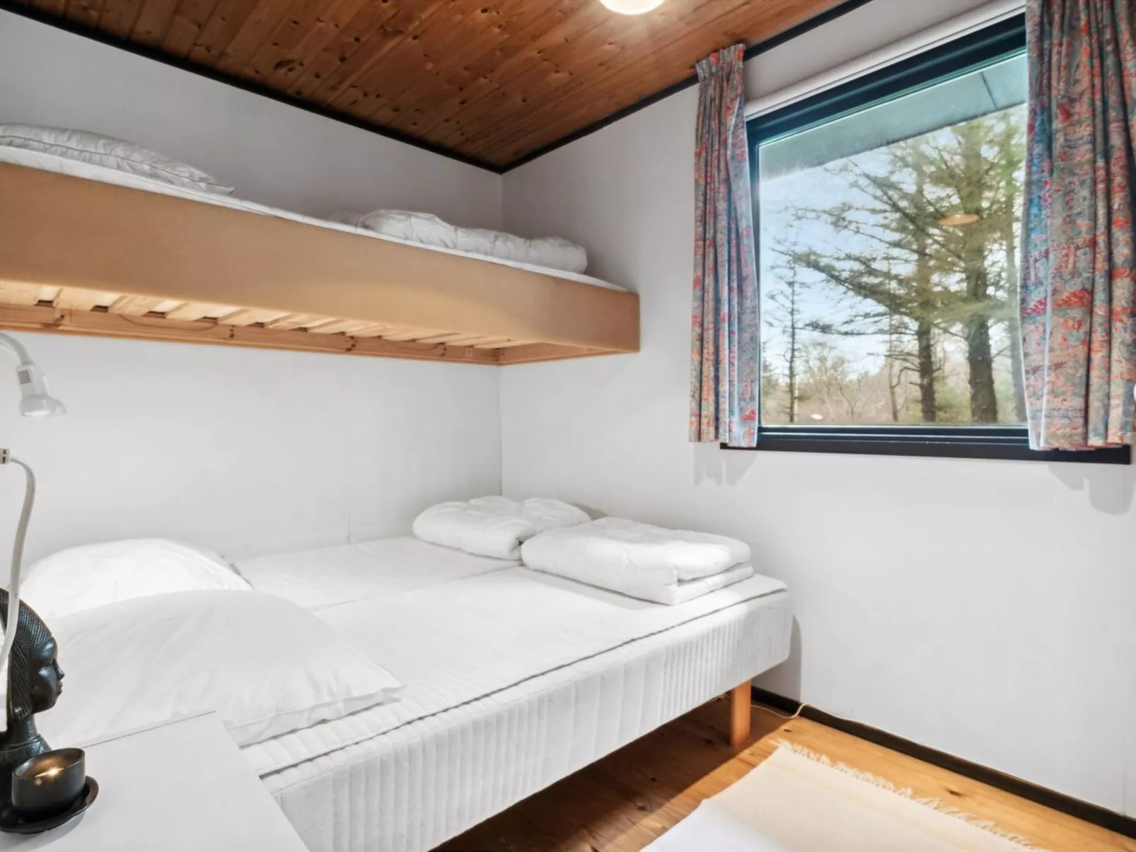 "Suri" - 200m to the fjord-Binnen