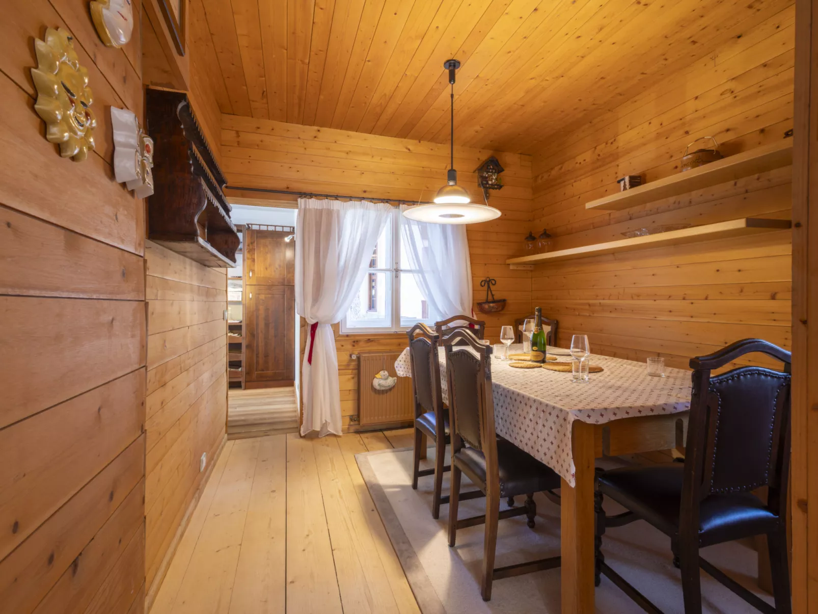 Chalet Franca-Binnen