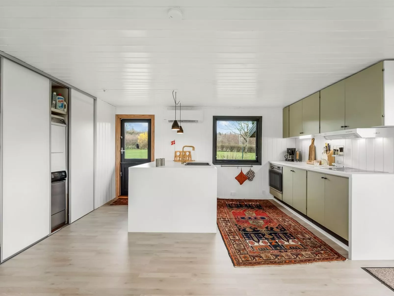 "Jule" - 1.3km to the fjord-Binnen