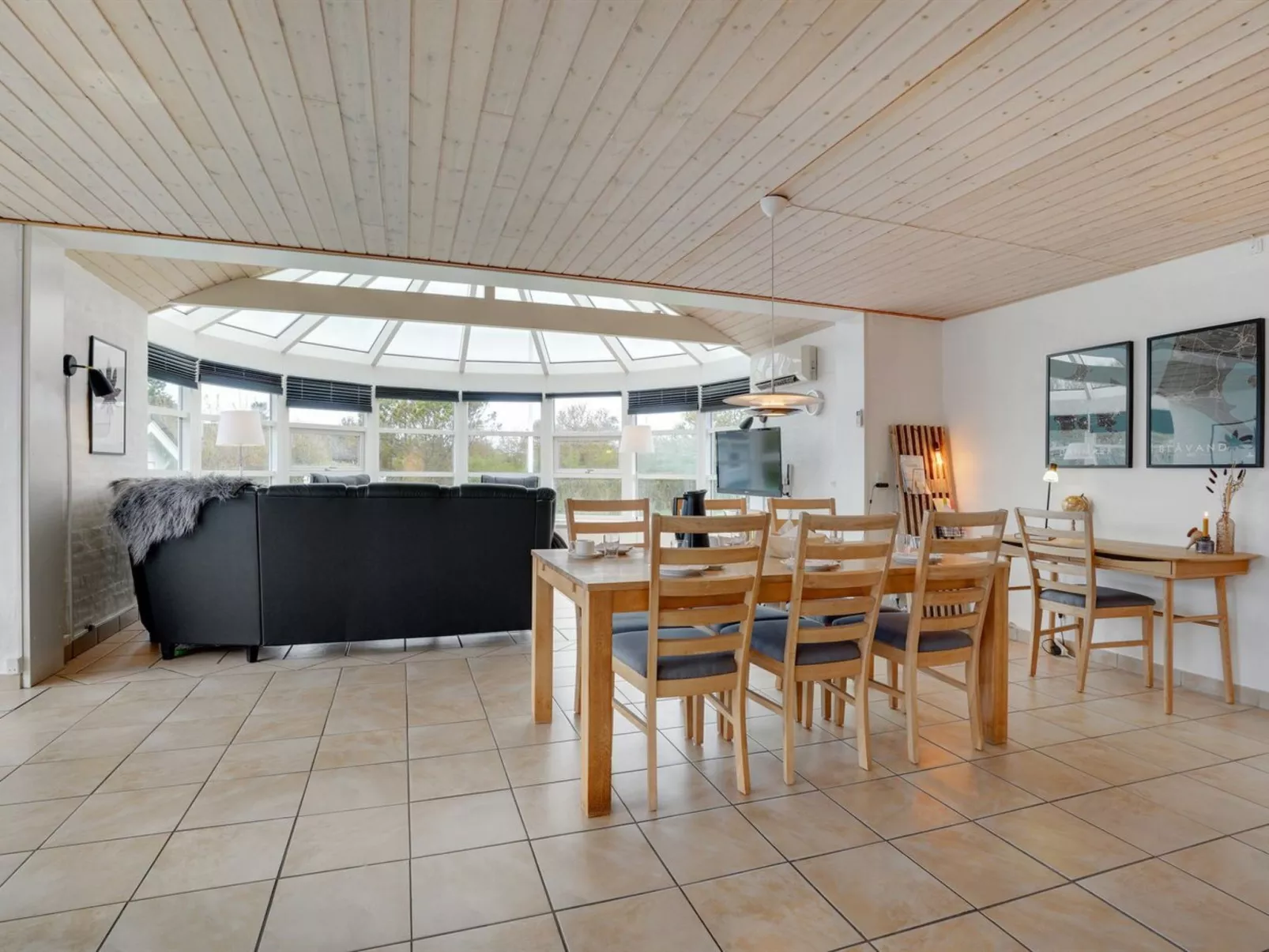 "Svenn" - 400m from the sea-Binnen