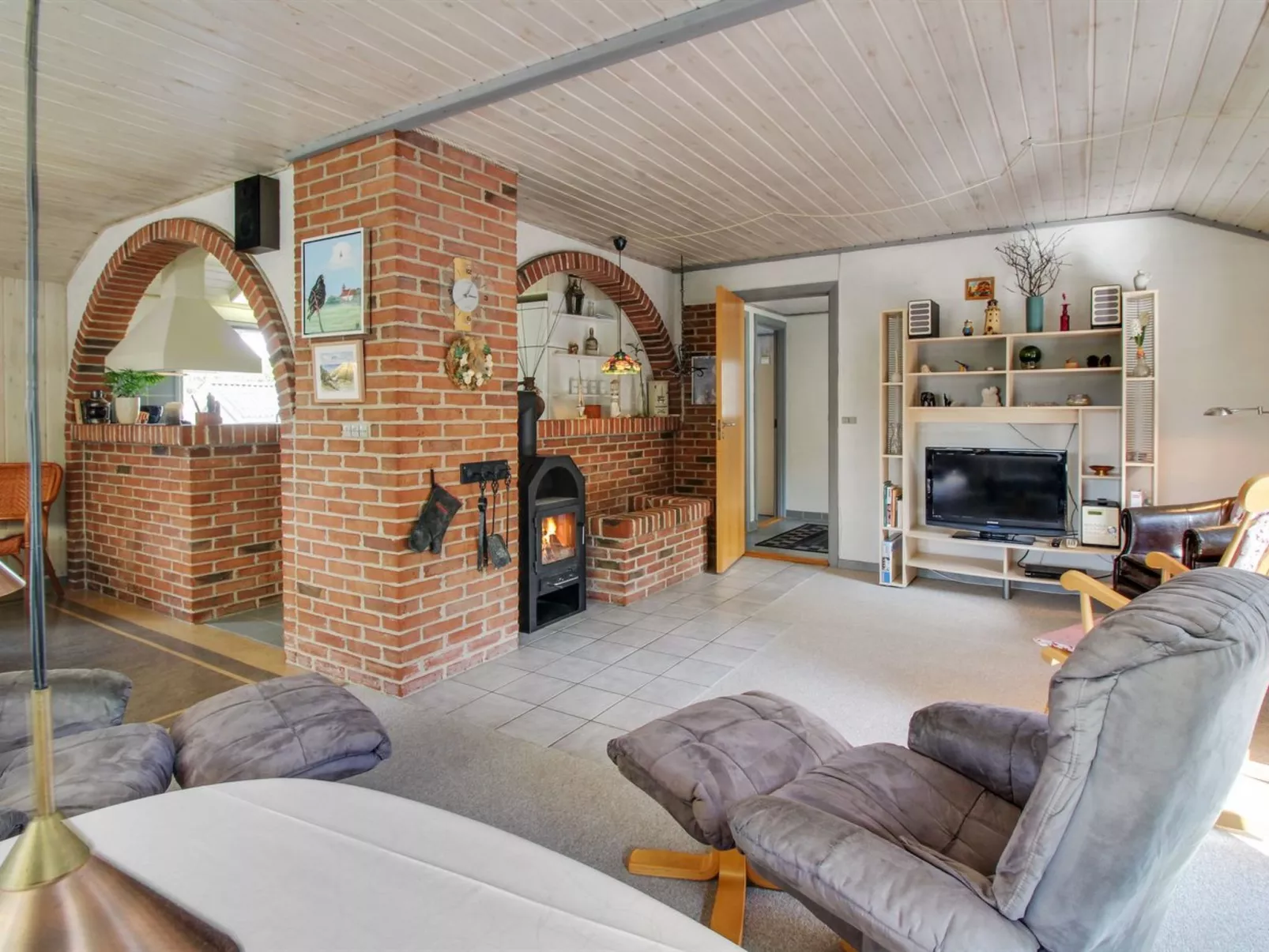 "Tala" - 4km from the sea-Binnen